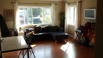 Share 2br-1ba house in Redwood City for July and August 2015 2