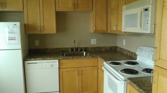 Nice studio near Stanford for $1495 3