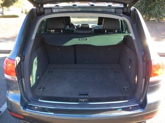 VW Touareg(SUV) 4.2L V8 $5,000 in very good condition 3