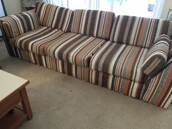 Couch for sale!! Full length.  $70 negotiable 1