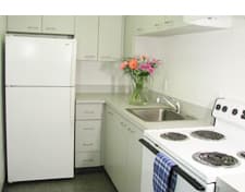 Sublet, Top Floor Lyman 3, ~$990/month 2