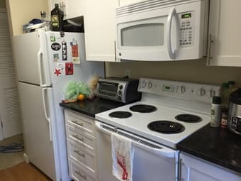Master bedroom for two people near downtown Mountain View - $925/each 2