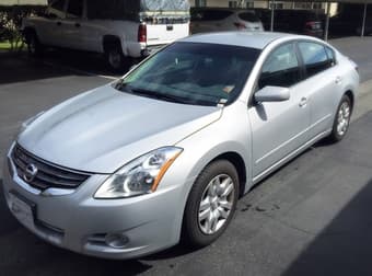 2012 Nissan Altima 2.5S silver-Excellent condition 40Kmiles $14000 OBO 1