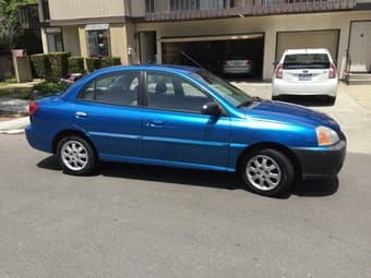 2003 Kia Rio 5 speed Manual - $1900 1