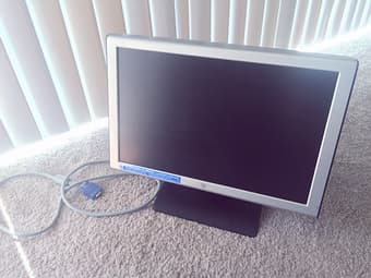 19'' LED and LCD computer monitors $20!!! 3