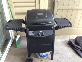 Sellling GRILL 1