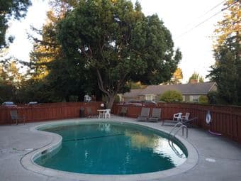 Room in Palo Alto @ 1300$ 3