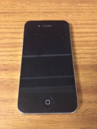 iPhone 4- BATTERY BROKEN $100 OBO 1