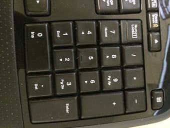 Logitech MK700 Wireless keyboard and mouse 2