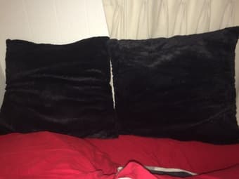 Selling decorative pillows! 2