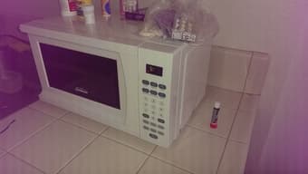 Sunbaeam Microwave Oven for Sale 2