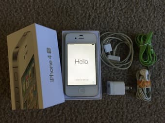 Iphone4 32G(black) , Iphone4s 32G(white) ,29inch luggage 2