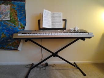 Yamaha YPG-235 76-Key Portable Grand Piano Premium Pack 1
