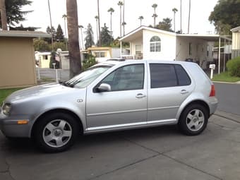 Volkswagen Golf 2002 1