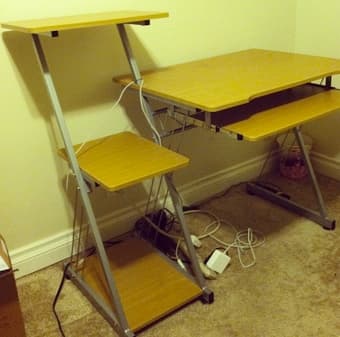 Selling DESK for $40 2