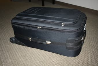 28" Suitcase, $10 OBO 1