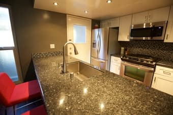 Modern Townhouse for Rent (2 bedrooms/1.5 bathrooms) in Sunnyvale 3