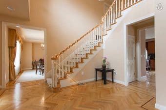 2 Rooms available for sublet in 6 Bedroom Cupertino Home! 1