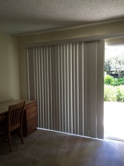 room in sand hill road, walk distance to medical school 2