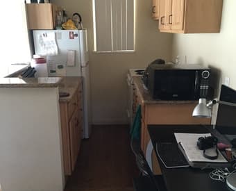 1bd/1ba apartment with parking & patio, walk to Stanford - $2350/mo 3