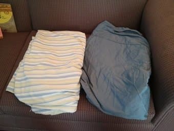 Bed sheets -- $5 1