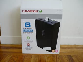 Champion 6 sheet Shredder***Like New***$15 1