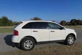 2012 Ford Edge White 75,000miles,in Excellent condition $16,800 2