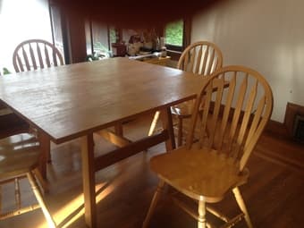 Great dining table and chairs 2