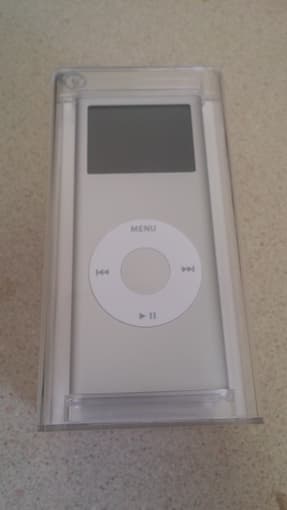 Apple 2nd-gen iPod nano 2GB (brand new) 1