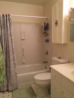 Large room in 2BR/2BA house close to Stanford 3