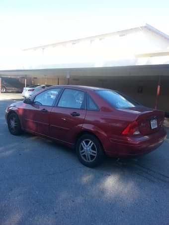 Ford Focus SE 2002 - $2600 1