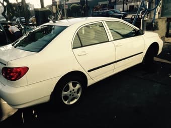 2006 White Toyota Corolla, 184k $3700 OBO 2