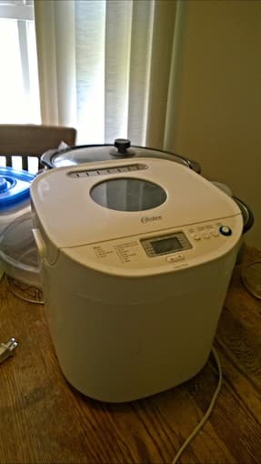 Bread Machine 2lbs - Almost brand new 1