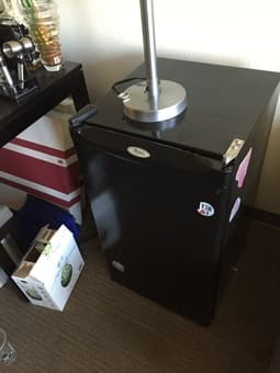 Mini-Fridge for Sale ($30) 2