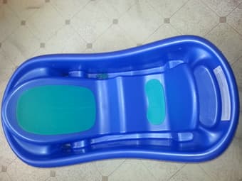 Baby stuff：bath tub，car seat，lamp，basin 1