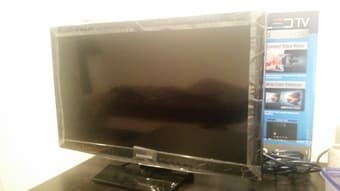 Selling Samsung 24 Inch TV, Clothing Iron, USB Fan, Mini Scale 3