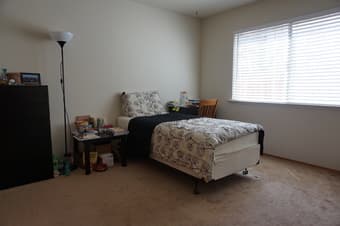 2 bedroom apt to share on College ave, Palo Alto 2