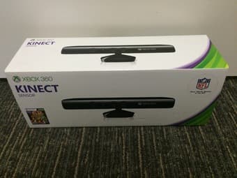 Xbox 360 Kinect Sensor 1