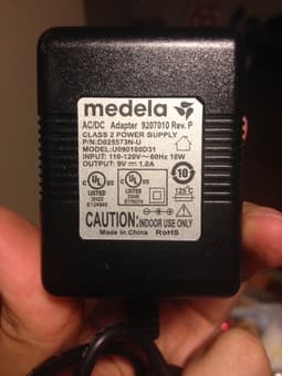 Medela Pump in Style Advanced Power Adaptor- 6$ 1