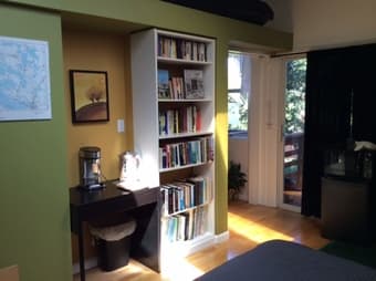 FURNISHED ROOM WITH BALCONY IN PALO ALTO HOME 2