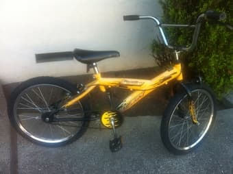 Kids' bike, age 7+,$30 1