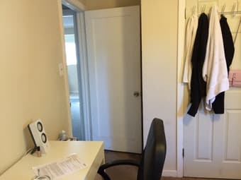 1 BR available in 7BR/3BA Menlo Park house, $722/mo. 3
