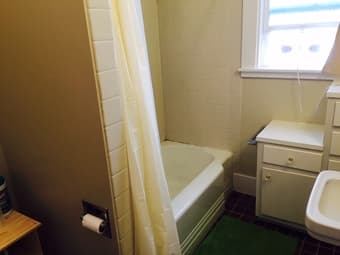 1B1B + 1 living room studio next to Stanford available after 08/23 2