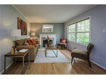 $1225 1 bedroom in a 3br 1ba Charming House in Redwood City 2