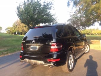 Mercedes-Benz ML550 4MATIC only 21k Miles! 3