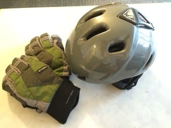 $5 helmet and ski gloves 1