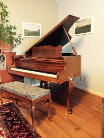 beautiful Piano only $1600 2