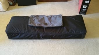 Yamaha YPG-625 keyboard (88 weighted keys) + V stand + carrying case 3