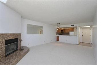 SF Top Floor Ocean Beach Condo w/View with Balcony and Indoor Parking 2