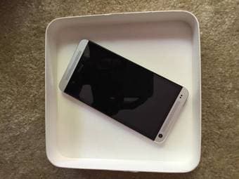 EXCELLENT CONDITION - HTC ONE - UNLOCKED - $200 (Reduced Price) 3